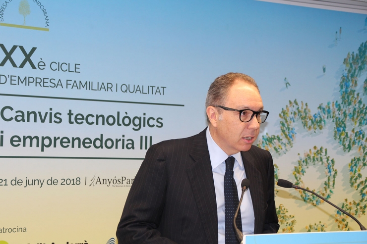 El president de l'Empresa Familiar Andorrana (EFA), Francesc Mora, durant l'obertura del XXè cicle.