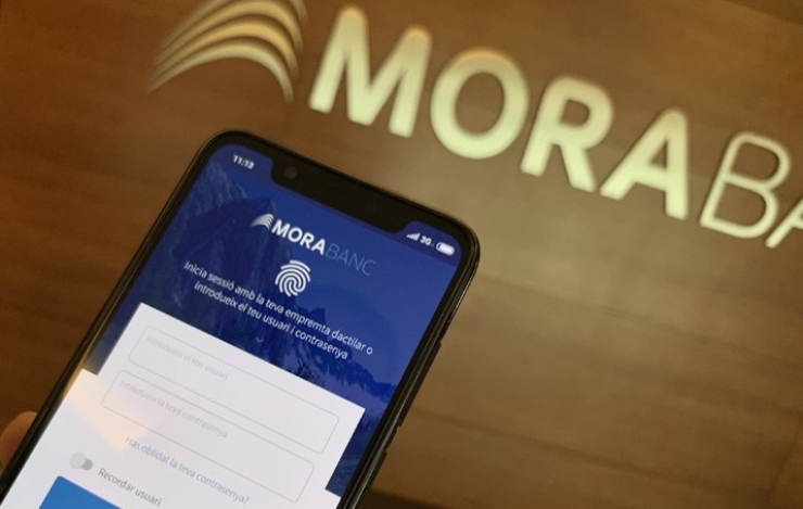 Els usuaris de la banca mòbil de MoraBanc creixen de forma continuada.