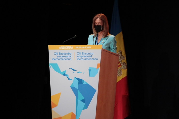 La ministra de Medi Ambient, Agricultura i Sostenibilitat, Sílvia Calvó, participa a la trobada empresarial.