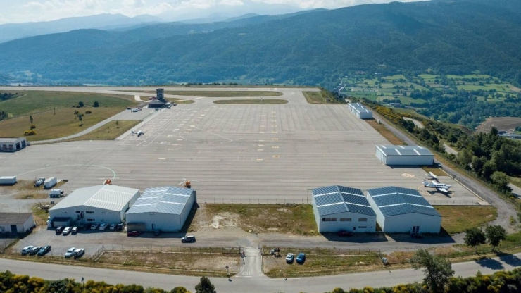 L'aerport d'Andorra-La Seu d'Urgell.