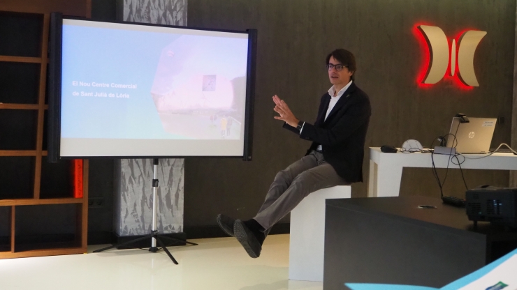 Àngel Alonso, director de màrqueting i digital de Pyrénées, durant la presentació d'Epizen.