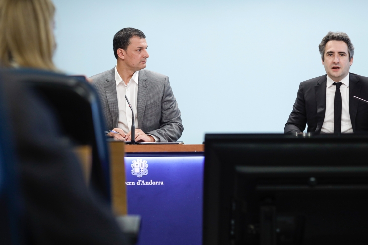 Els ministres de Presidència, Economia i Empresa, Jordi Gallardo, i de Finances, Eric Jover, durant la roda de premsa.
