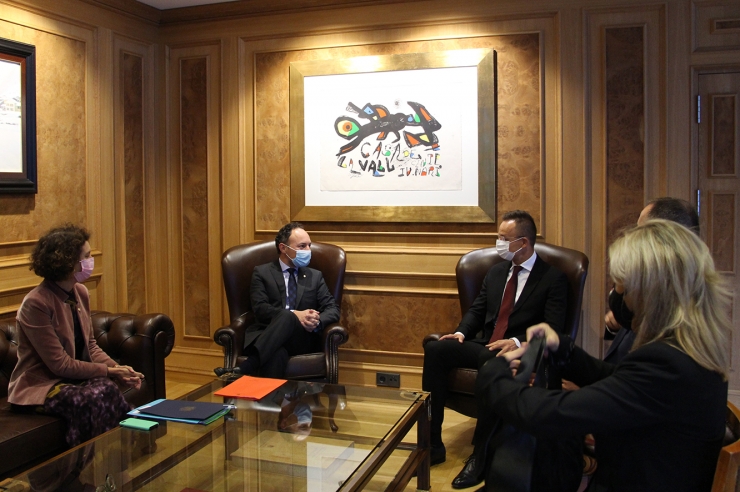 La reunió entre el cap de Govern, Xavier Espot, amb el ministre d’Afers Exteriors d’Hongria, Péter Szijjártó.