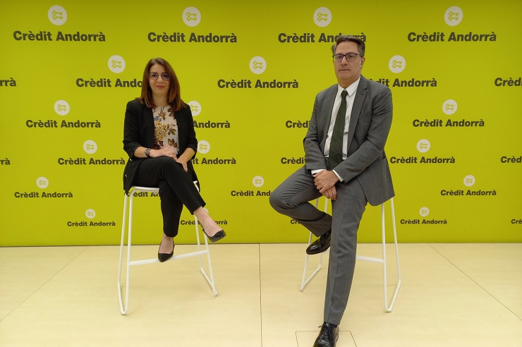 La directora de Banca Personal de Crèdit Andorrà , Pilar Montel, i el director de Gestió d’Actius de Crèdit Andorrà, Ignacio Fonseca.