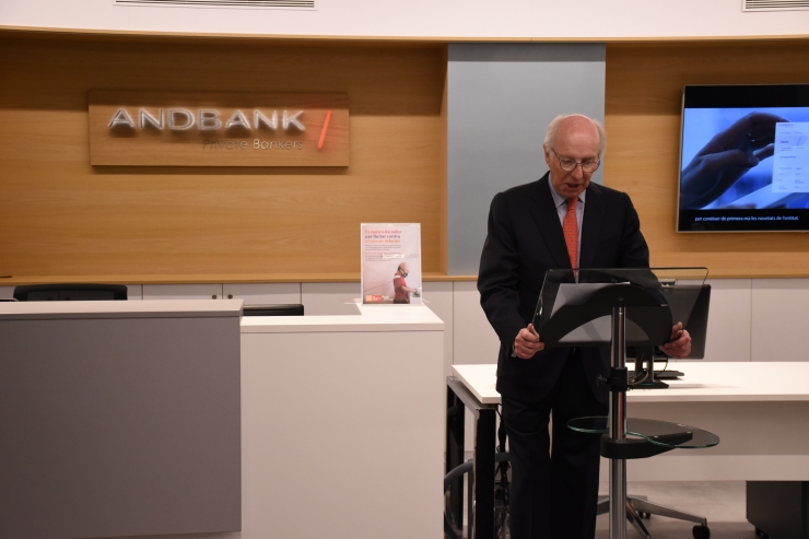El president d'Andbank, Manel Cerqueda, durant la inauguració de la nova oficina.