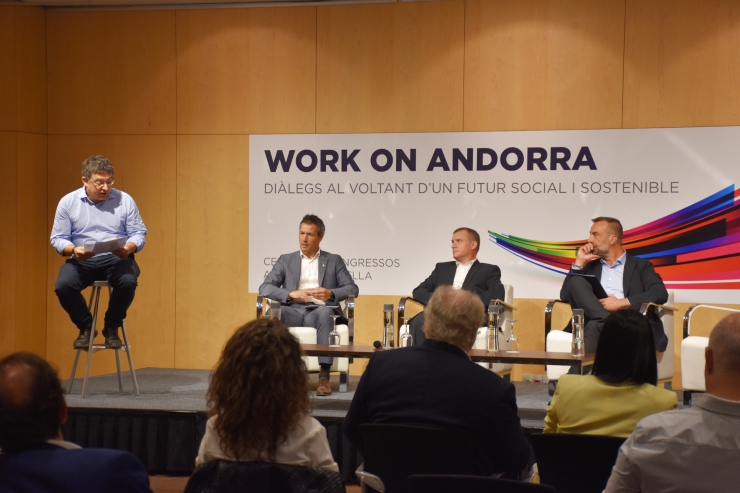 La primera taula rodona del 'Work on Andorra' on han participat el president de l'EFA, Daniel Armengol, i els cònsols d'Andorra la Vella i Sant Julià de Lòria, David Astrié i Josep Majoral.