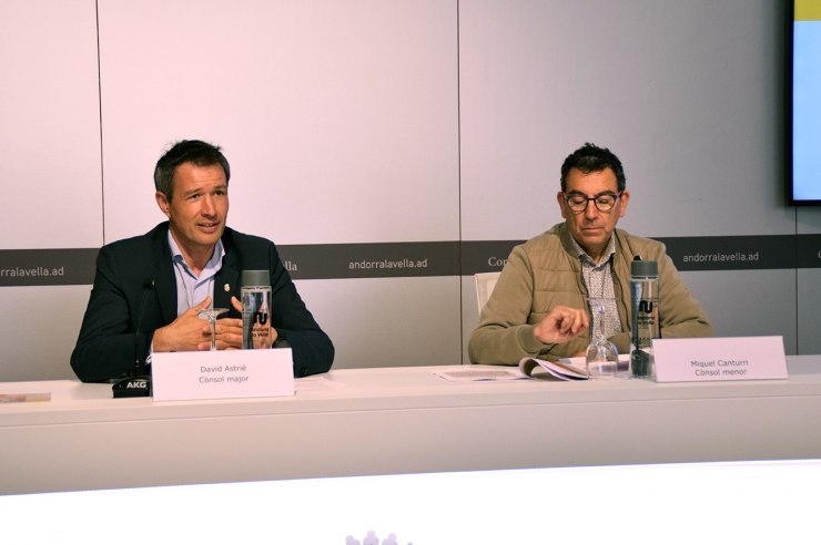 Els cònsols d'Andorra la Vella,  David Astrié i Miquel Canturri, durant la presentació de la 44a edició de la fira.