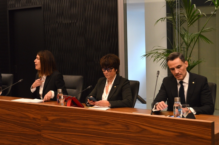 Els consellers de l'oposició del comú d'Escaldes-Engordany moments abans de la sessió de consell de comú.