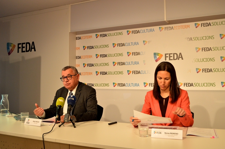 La presentació del pla d'igualtat per part del director general i la directora de Sostenibilitat, Comunicació i Relació amb els Clients de  FEDA, Albert Moles i Nerea Moreno.
