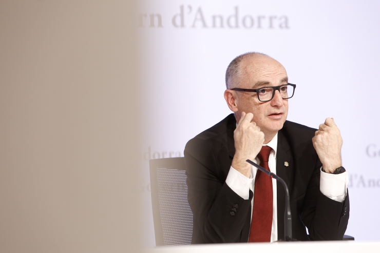 El ministre de Finances, Ramón Lladós en un moment de la compareixença.