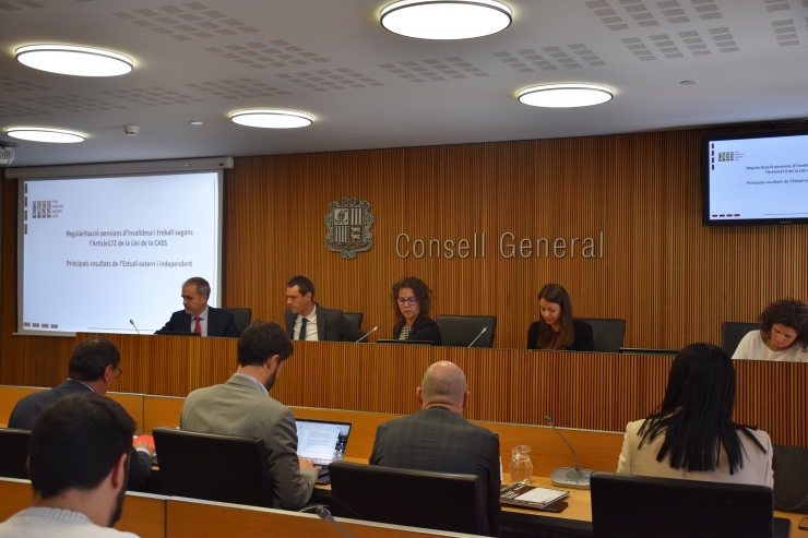 Moment de la compareixença del president del consell d’administració de la CASS, Marc Galabert, i del director general, Josep Escoriza, d'aquest dimecres.