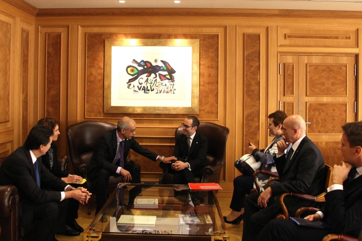 Un moment de la trobada cap de Govern, Toni Martí, amb el secretari d’Estat d’Afers  Exteriors, Afers Polítics i de la Justícia de San Marino, Nicola  Renzi.