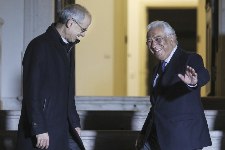 El cap de Govern, Toni Martí, i el primer ministre portugués António Costa, abans d'entrar a la reunió d'aquest divendres a Lisboa.