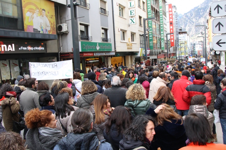 El funcionariat ha tornat a sortir al carrer aquest divendres al matí.