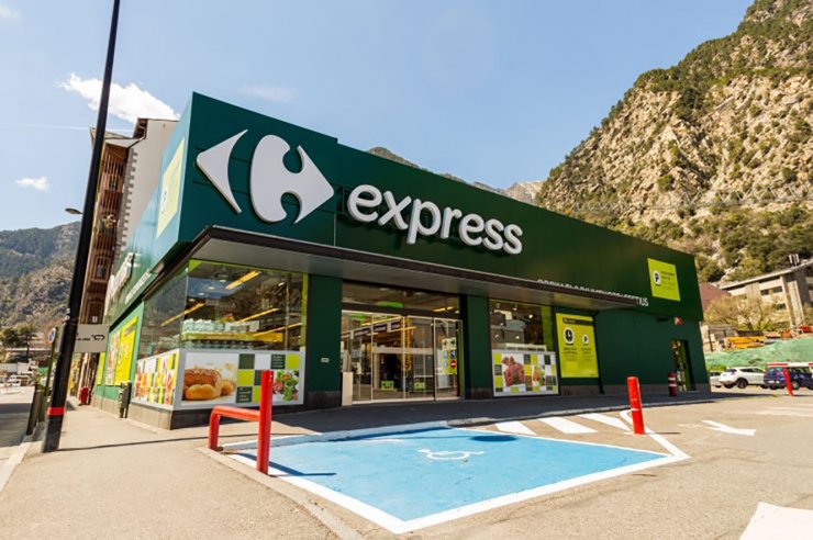 Botiga Carrefour Express de Santa Coloma.