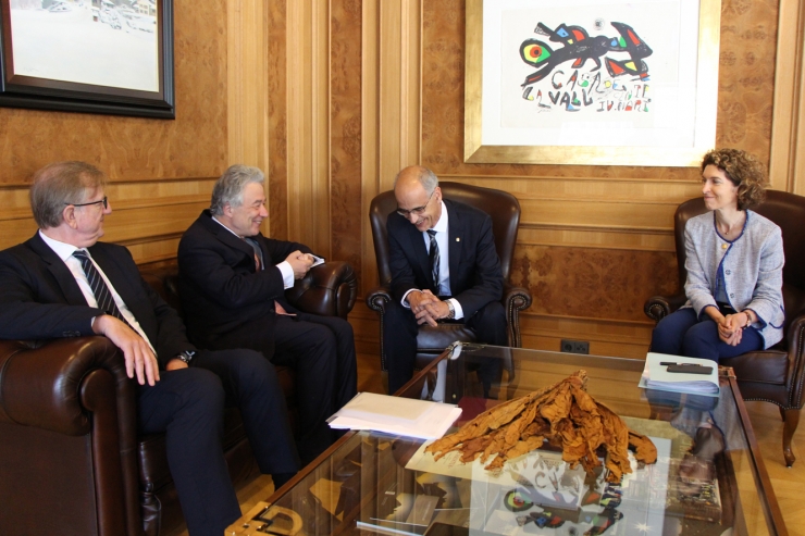 Reunió del cap de Govern i la ministra d'Afers Exteriors amb el cap negociador de la Unió Europea per a l’acord d’associació del Servei Europeu d’Acció Exterior, Thomas Mayr-Harting, i el cap negociador adjunt, Claude Maerten.