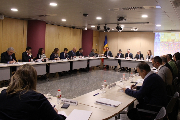 Un moment de la 3a reunió de la Comissió Nacional de l’Habitatge celebrada aquest dimarts.