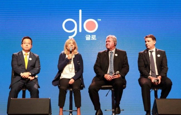 Roberta Palazzetti intervé durant la presentació de la marca 'Glo' al Japó.