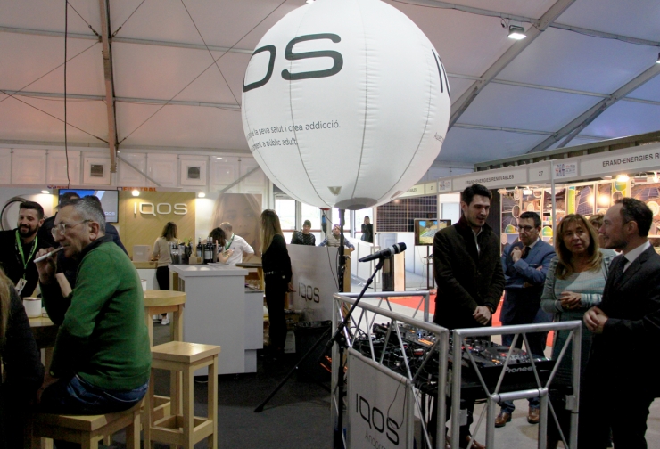 Les autoritats visiten l'estand d'IQOS en el marc de la 41a Fira d'Andorra la Vella.