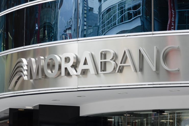 La façana de l'edifici de MoraBanc.
