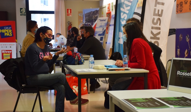 Les empreses i treballadors que han participat aquest dijous en el 'Job Meeting' organitzat pel Servei d'Ocupació.