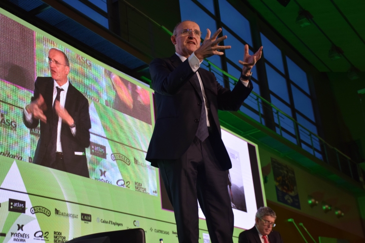 El president de 'Lead to Change', Xavier Marcet, durant la conferència 'Liderar en temps de resiliència'.