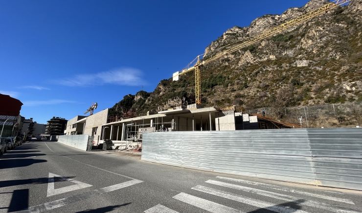 Obres de construcció de l’edifici R15, aquest dimarts, a Sant Julià de Lòria.