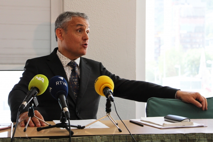 El director de l'Institut Nacional de l'Habitatge (INH), Josep Maria Pla, durant la roda de premsa d'aquest dimarts.