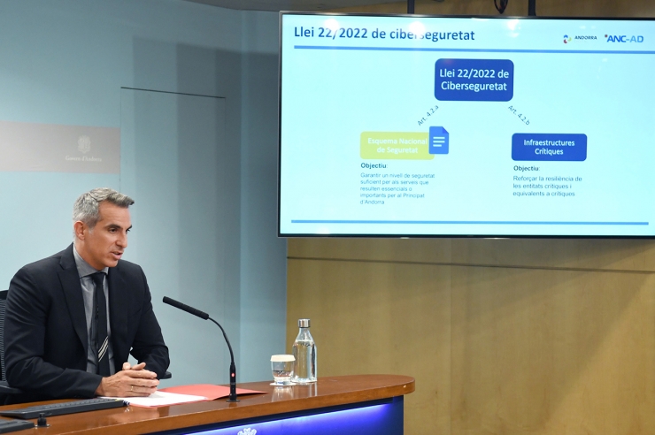 El secretari d'Estat de Transició Digital i Projectes Estratègics, César Marquina, durant la roda de premsa posterior al consell de ministres.