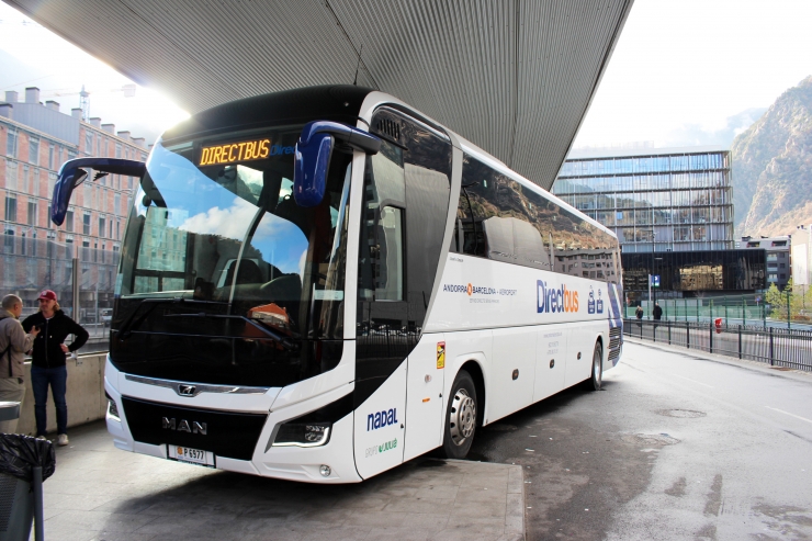 Un dels nous busos de Directbus.