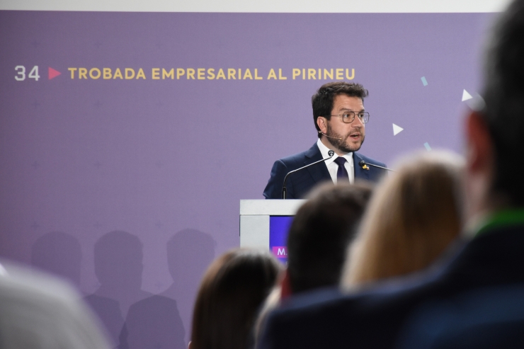 El president de la Generalitat de Catalunya, Pere Aragonès, durant la inauguració de la Trobada Empresarial al Pirineu.