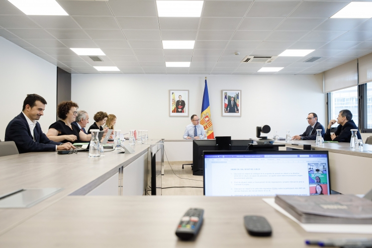 Un moment de la reunió del pacte d'estat per l'acord d'associació amb la UE.