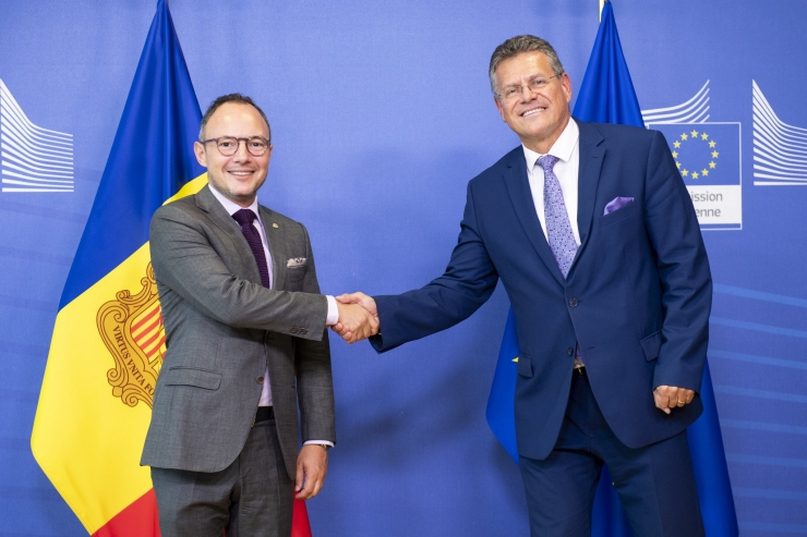 Un moment de la trobada entre el cap de Govern, Xavier Espot, i el vicepresident executiu de la Comissió Europea, Maroš Šefčovič.