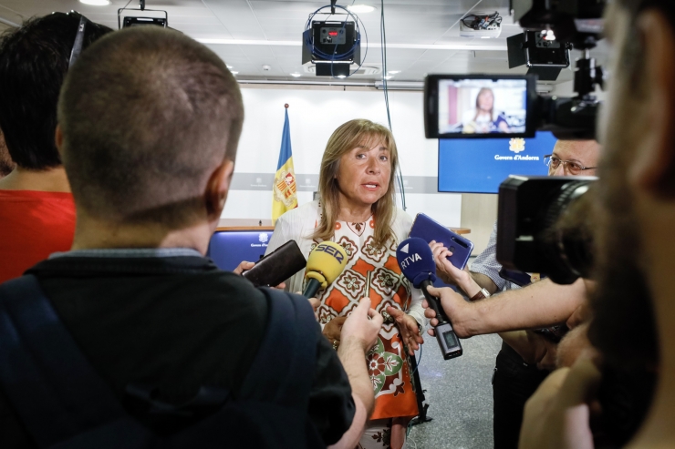 La ministra de Presidència, Economia, Treball i Habitatge, Conxita  Marsol, en l'atenció als mitjans posterior a la reunió del consell econòmic i social.