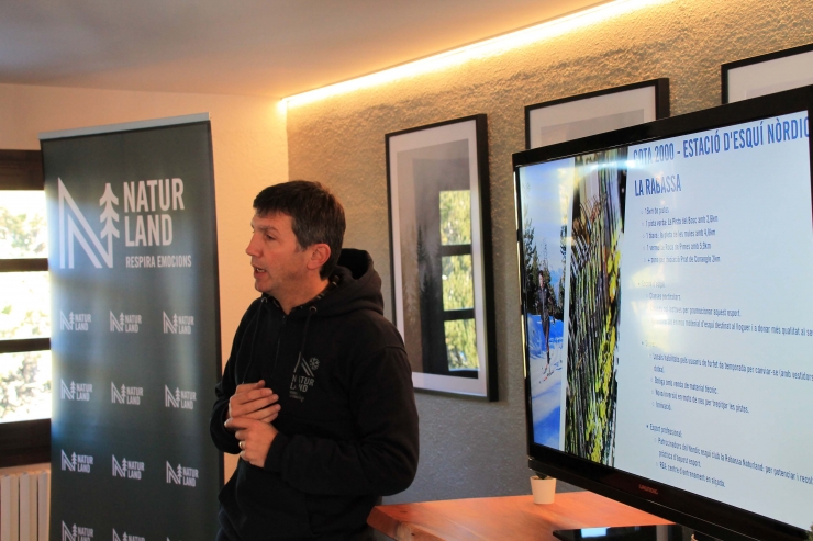 El director de Naturland, Xabier Ajona, durant la roda de premsa.
