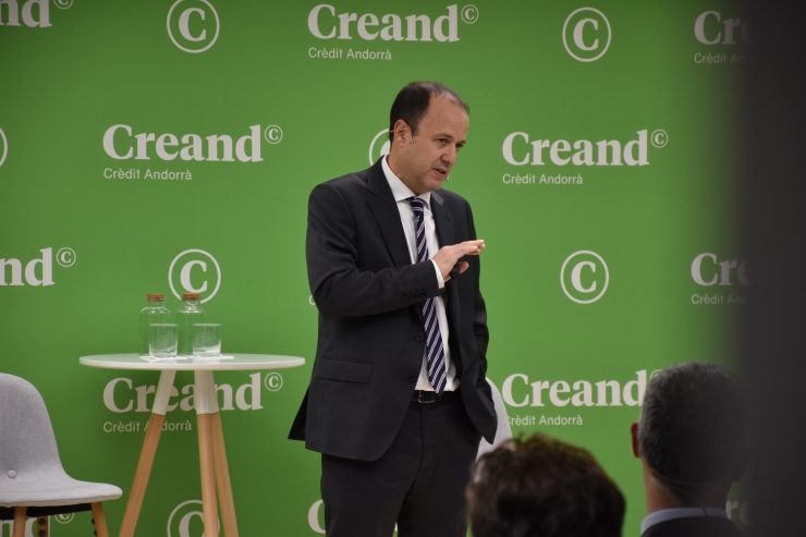 Un moment de la conferència de David Macià, CFA, director d'Inversions i Estratègia de Mercats de Creand Asset Management.