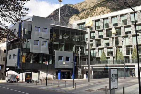 /tmp/168837_andorra-business-exterior-600x385.jpeg