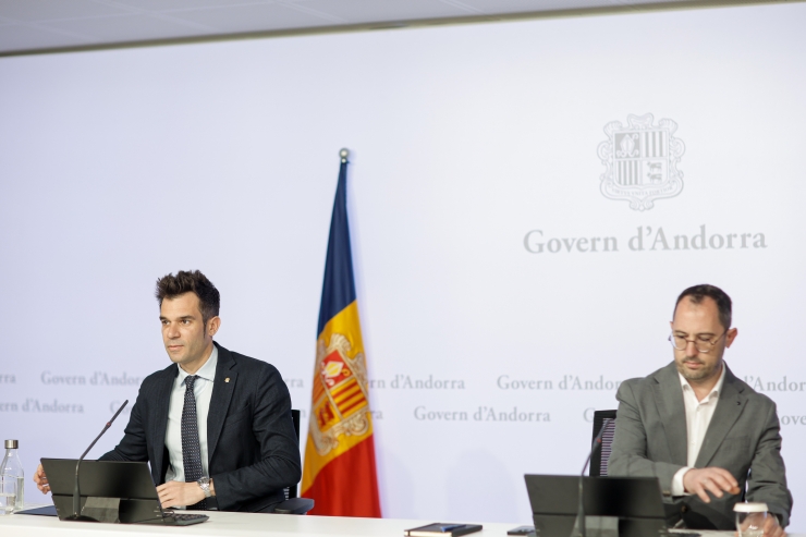 Un moment de la roda de premsa de presentació dels nous ajuts per als programes Renova i e-Engega.
 