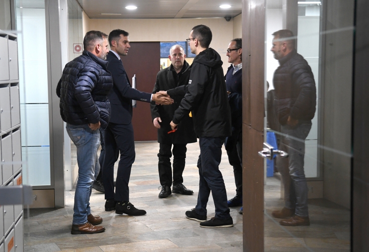 El secretari d’Estat de Transició Energètica, Transports i Mobilitat, David Forné, en la trobada amb les associacions de taxistes.